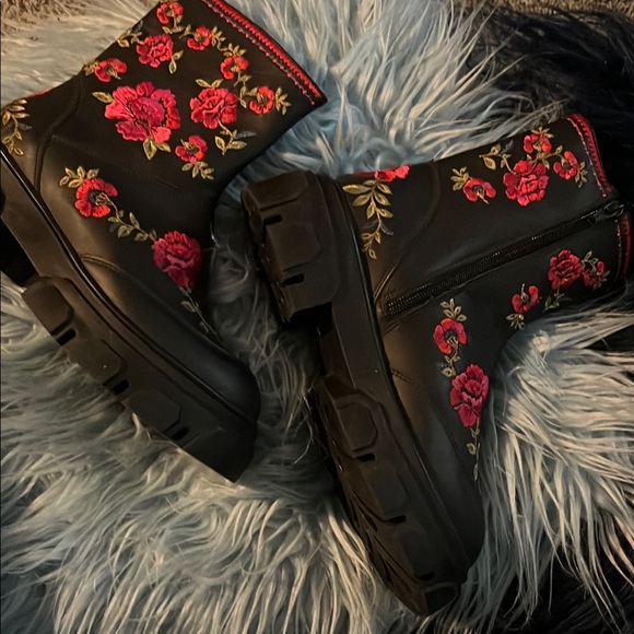 FARM Rio Shoes - New FARM Rio Black and Red Combat Boots with Floral Embroidery NWOT